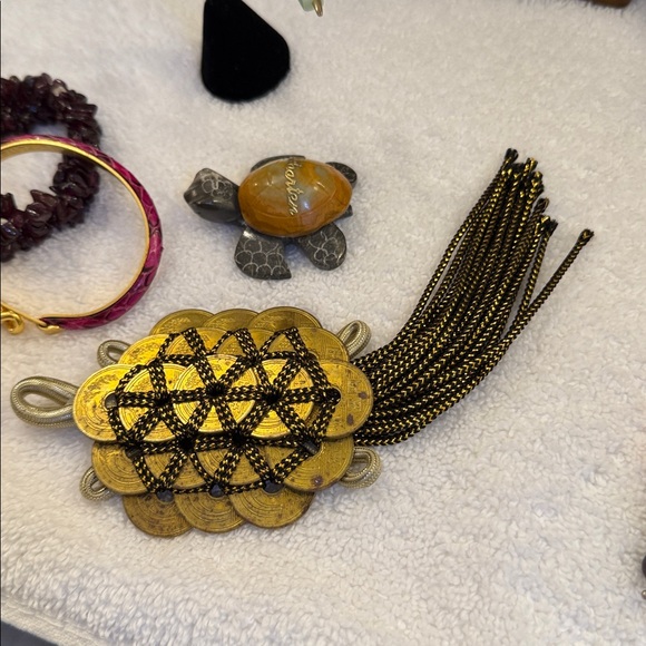 Come dig with me.  Unlisted gorgeousness in every price range. - Picture 15 of 17